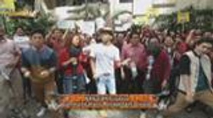 Pinoy Rock icon Pepe Smith sings Teacher Enemy No. 1 in Singing Mo To