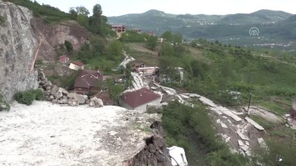 Ordu'daki Heyelan - Vatandaşların Evlerini Tahliyeleri Sürüyor