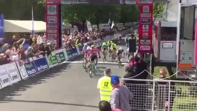 Cyclisme - 4 jours de Dunkerque - Le triplé pour Dylan Groenewegen à Compiègne