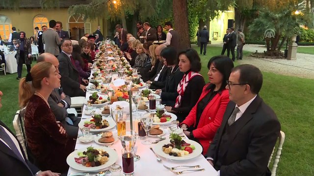 Fransa Sarayı'nda iftar daveti - İSTANBUL