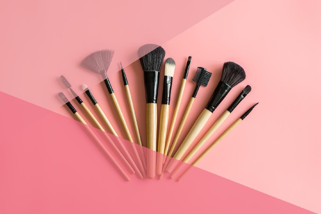 How to Clean Makeup Brushes