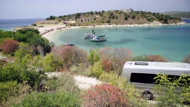 GIOV.7-6-18: ALBANIA SESTO GIORNO CON VISITA AL CASTELLO DI ALI PASHA E TREK DA KUDHES A QEPARO.