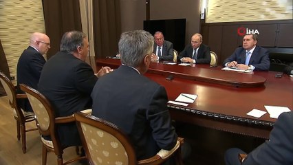 Putin: “ABD Başkanı ile telefonda görüşmekten memnuniyet duydum”