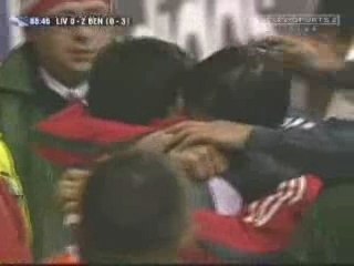 Liverpool 0-2 Benfica (miccoli) Video com ralato da antena 1