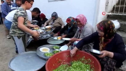 Burhaniye'de 50 Yıldır Devam Eden Toplu İftar Geleneği