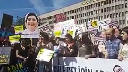 Adliye önünde Şule Çet İçin Adalet talebi