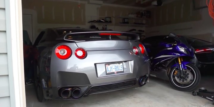 VÍDEO: Alucina con el sonido de este Nissan GT-R R35 con salidas modificadas