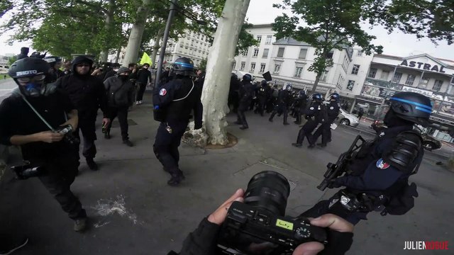 Un policier attaqué par une trottinette à Lyon