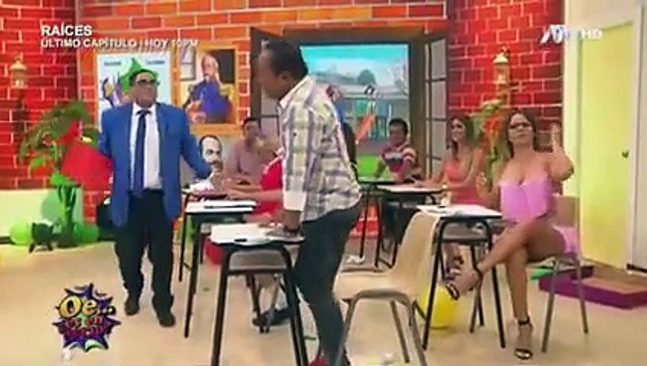 Melcochita poniendo chapas #  cindy marino y melcochita