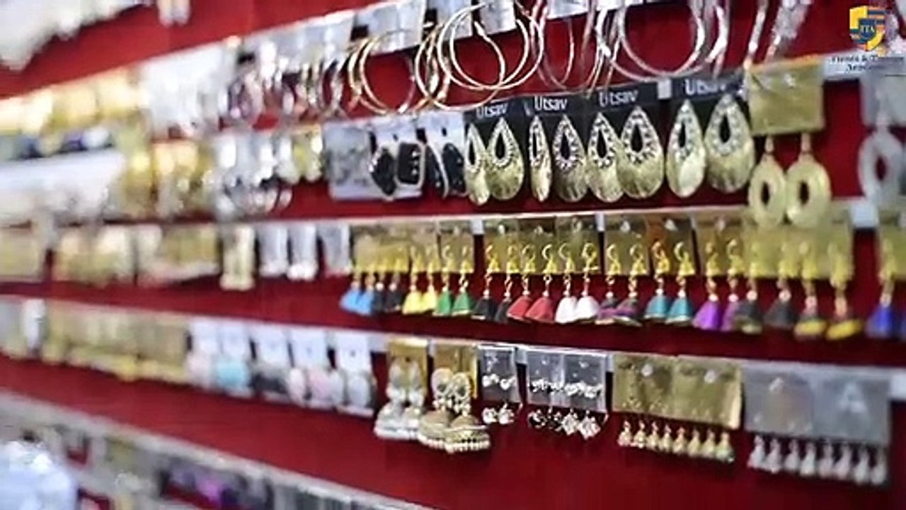 fashion design course - Do you have a passion for fashion Meet Sapna - a fashionable girl with unknown dreams