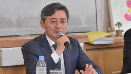 양승동 KBS 사장 "대통령 대담 비판 성장통 삼겠다" / YTN