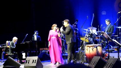 ABD'li müzik grubu Pink Martini Bursa'da konser verdi - BURSA