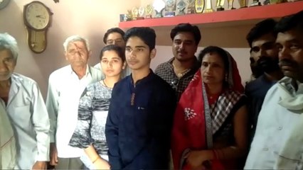 MP 10th result 2019 : वॉचमैन का बेटा बना टॉपर, पिता के साथ करता था चौकीदारी, 500 में से 499 अंक