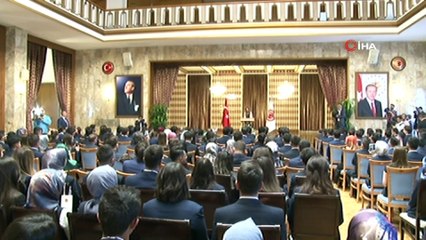 Mustafa Şentop TBMM’ye 81 il ve yurtdışından gelen gençleri kabul etti