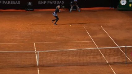 تنس: بطولة إيطاليا المفتوحة: أزارينكا تتغلّب على سفيتولينا 4-6، 6-1 و7-5