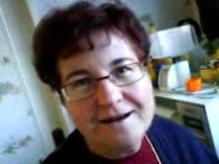 Carmen canta "Si Adelita se fuera con otro"