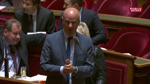 Le ministre Blanquer opposé à l’interdiction du port du voile pour les accompagnatrices lors des sorties scolaires