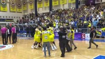 Fenerbahçe Şampiyonluk Kupasını Aldı