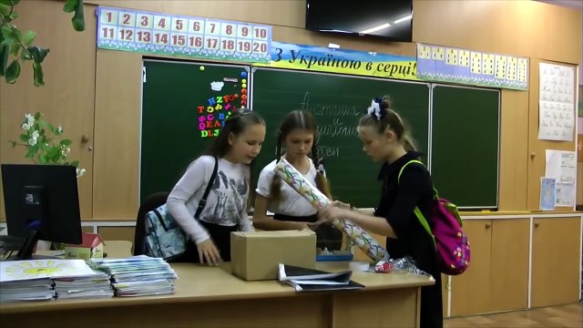 СОРВАЛИ УРОК!!!ЧТО СЛУЧИЛОСЬ НА УРОКЕ?!ВСЕМ ДВОЙКИ!!!