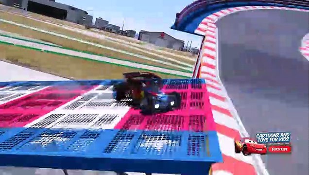 HOT WHEELS BONESHAKER VS CARS 3 LIGHTNING MCQUEEN DRIFT CHALLENGE (Cars 3 Challenge)