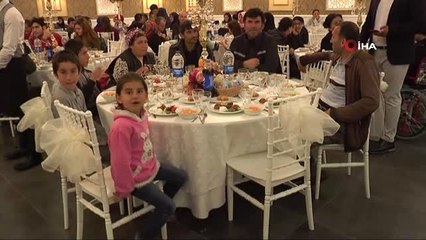 Engelli Vatandaşlar ve Aileleri Başakşehir'de İftarda Buluştu