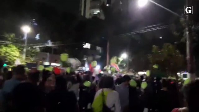 Manifestantes saem do Ifes em direção à Reta da Penha, indo para a Assembleia Legislativa