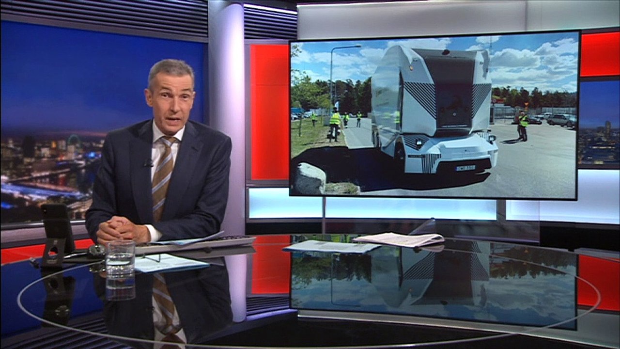 Sweden launches the first driver-free lorry service