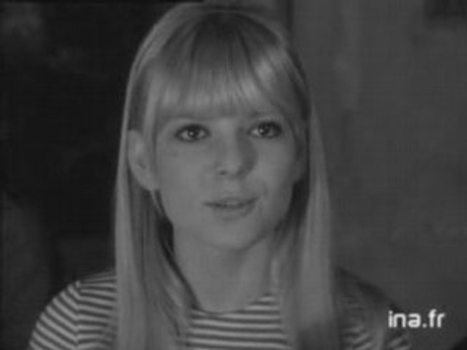 France GALL  Interview de sur Sacré Charlemagne