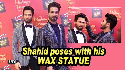 Shahid Kapoor poses with his WAX STATUE in Singapore