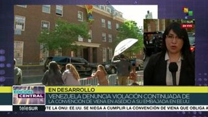 EEUU: reverendo Jackson logra ingresar alimentos a embajada de Vzla.