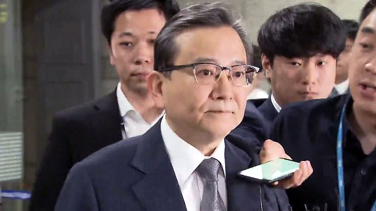 [속보] '뇌물·성 접대' 김학의 구속...수사 탄력 / YTN