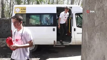 Lise Öğrencileri, Yaşlı ve Hastalarla Buluştu