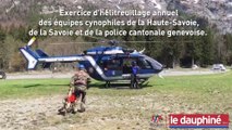 Exercice d'hélitreuillage annuel des équipes cynophiles