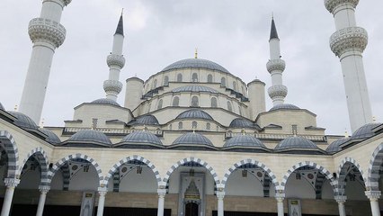 Büyükelçinin 'FETÖ' tepkisiyle gündeme gelen Bişkek'teki 35 milyon dolarlık Türk camisi