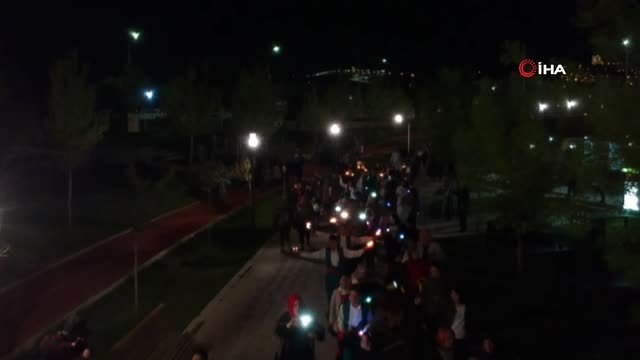 Engelli Bireylerden Davullu Zurnalı Çayda Çıra Yürüyüşü