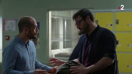 Alex parle de sa grand-mère avec Manu (Ep188)