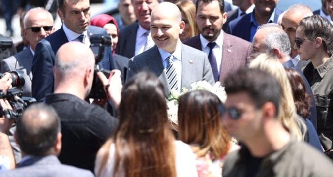 Bakan Soylu, Her Şey Güzel Olacak Diyen Vatandaşa Her Şey Daha Güzel Olacak Diyerek Cevap Verdi