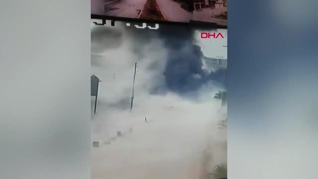 Dha Dış - Menbiç'te Ypgpkk Binasına Düzenlenen Bomba Yüklü Araçla Saldırı Kamerada