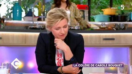 "C à vous" retrouve une archive où Carole Bouquet évoquait les enfants maltraités face... à Thierry Beccaro ! Vidéo