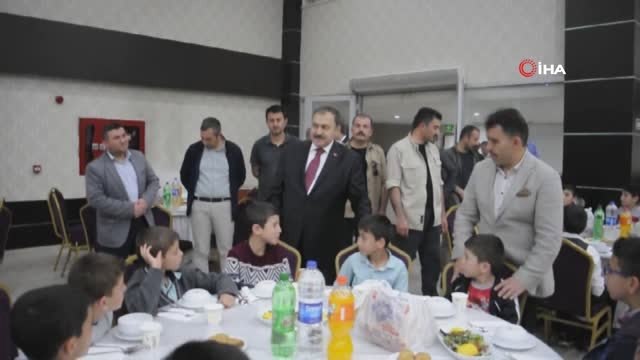 Veysel Eroğlu, Şuhut Vakfı'nın İftarına Katıldı
