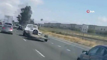 ABD'de F-16 Uçağı Binanın Üzerine Düştü