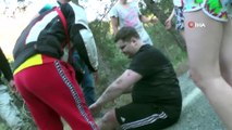 Rus çift elektrikli bisikletle ölümden döndü...30 metrelik uçuruma yuvarlanıp çam ağacı sayesinde yaralı kurtuldular