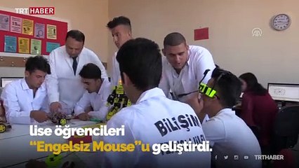 Kas hastası Ahmet "engelsiz mouse" ile bilgisayar kullanabiliyor