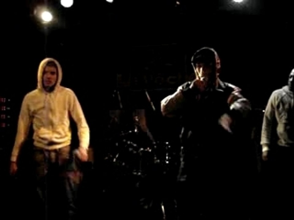 SCENE MONTREUIL  LE CAFé LA PECHE