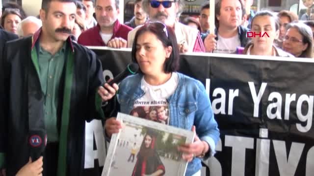 Çorlu'daki Tren Kazasında Ölenlerin Yakınlarından Sirkeci Garı Önünde Eylem