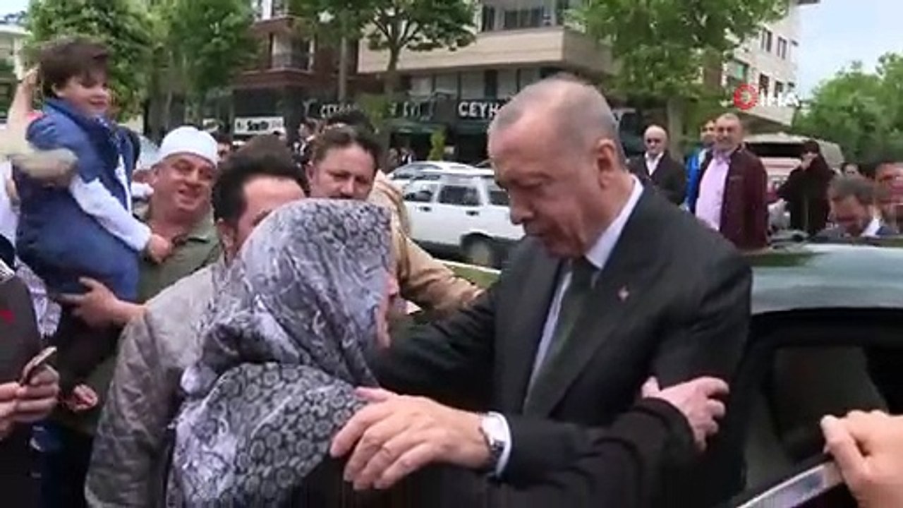 Yaşlı Kadından Cumhurbaşkanı Erdoğan'a Dua: "Allah Seni Korusun"