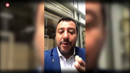 Insegnante sospesa a Palermo: Salvini  "Demenziale paragonarmi al fascismo" | Notizie.it