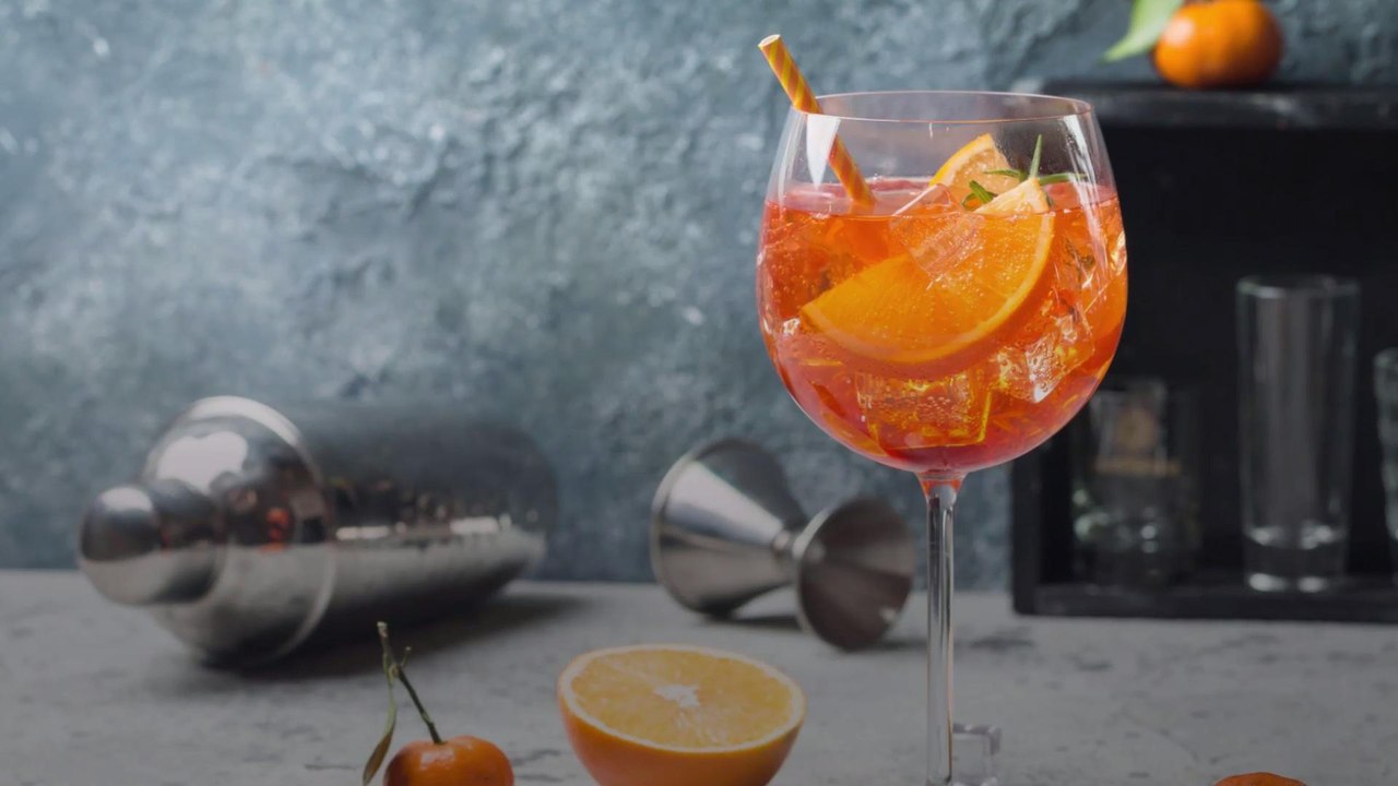 The Aperol Spritz Is Good, and This Aperol Spritz Cake Is Even Better