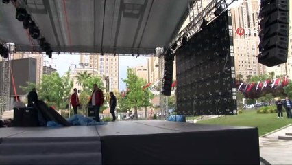 Final Four için İstanbul’da dev ekran kuruldu