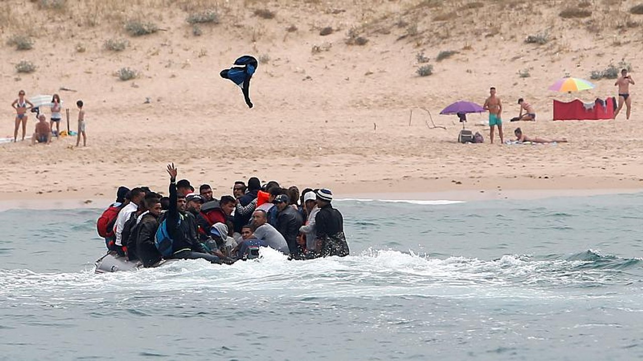 المغرب يحبط 25 ألف محاولة عبور غير شرعي إلى أور...